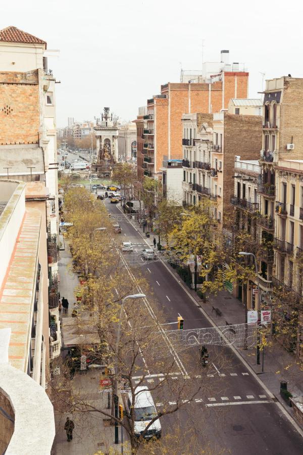 Apartamento con balcón
